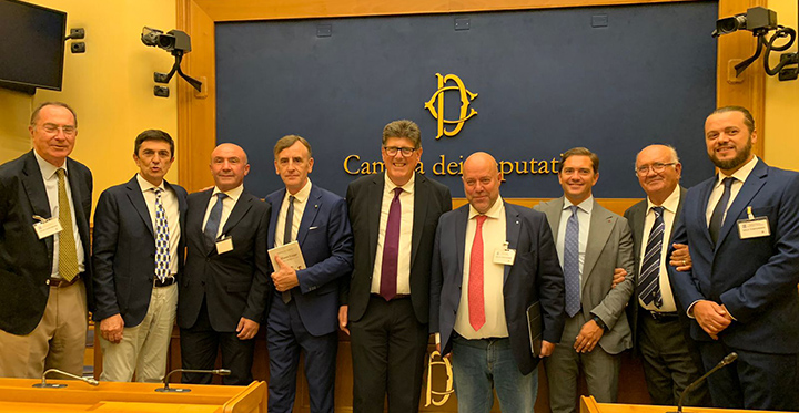 Presentato a Roma l’ultimo saggio storico di Stefano De Carolis, “L’Infame Legge – storia della Camorra in Puglia (1870-1914)”. Il SIC presente all’evento