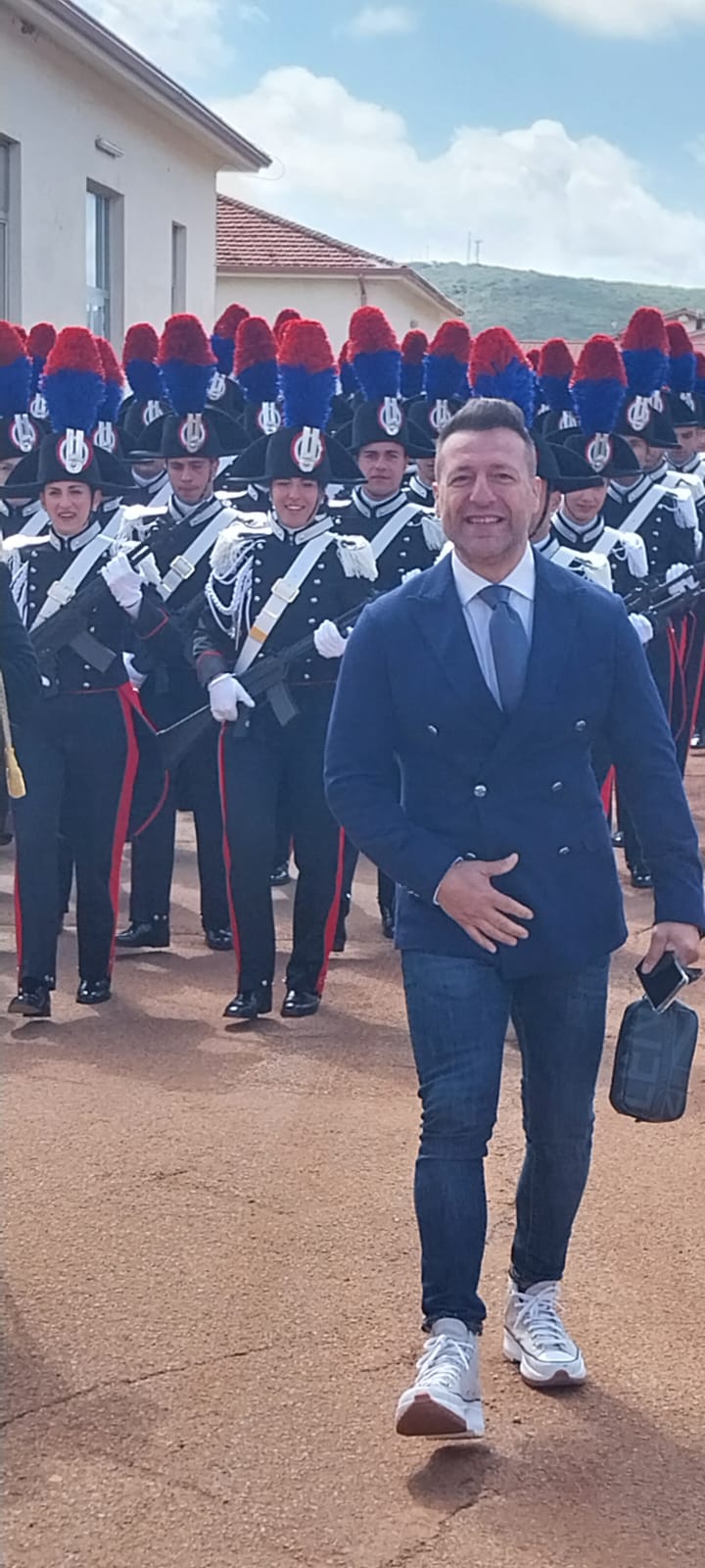 wp-76b5acb244-a-degli-alamari-agli-allievi-Carabinieri-del-141-corso-formativo-0.jpg