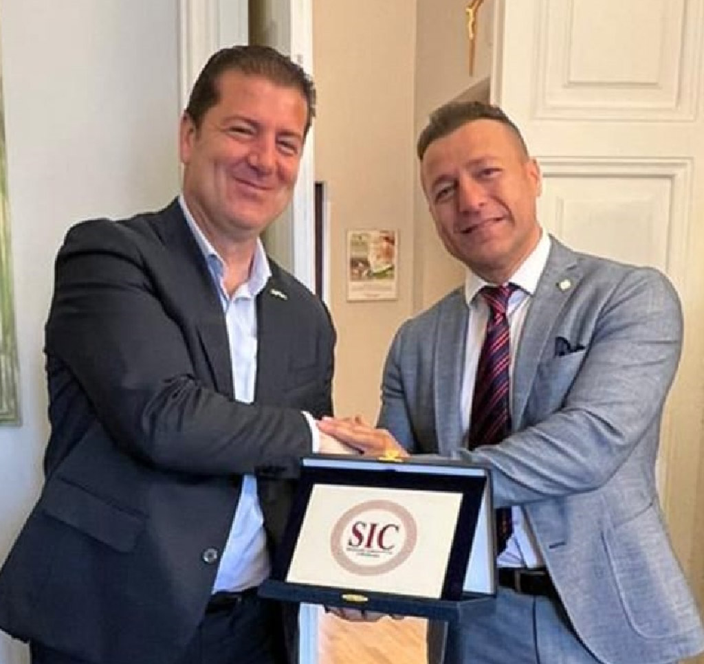 wp-a74030c065-uidi-Pettineo-ed-il-Segretario-Generale-del-COISP-Domenico-Pianese.jpg
