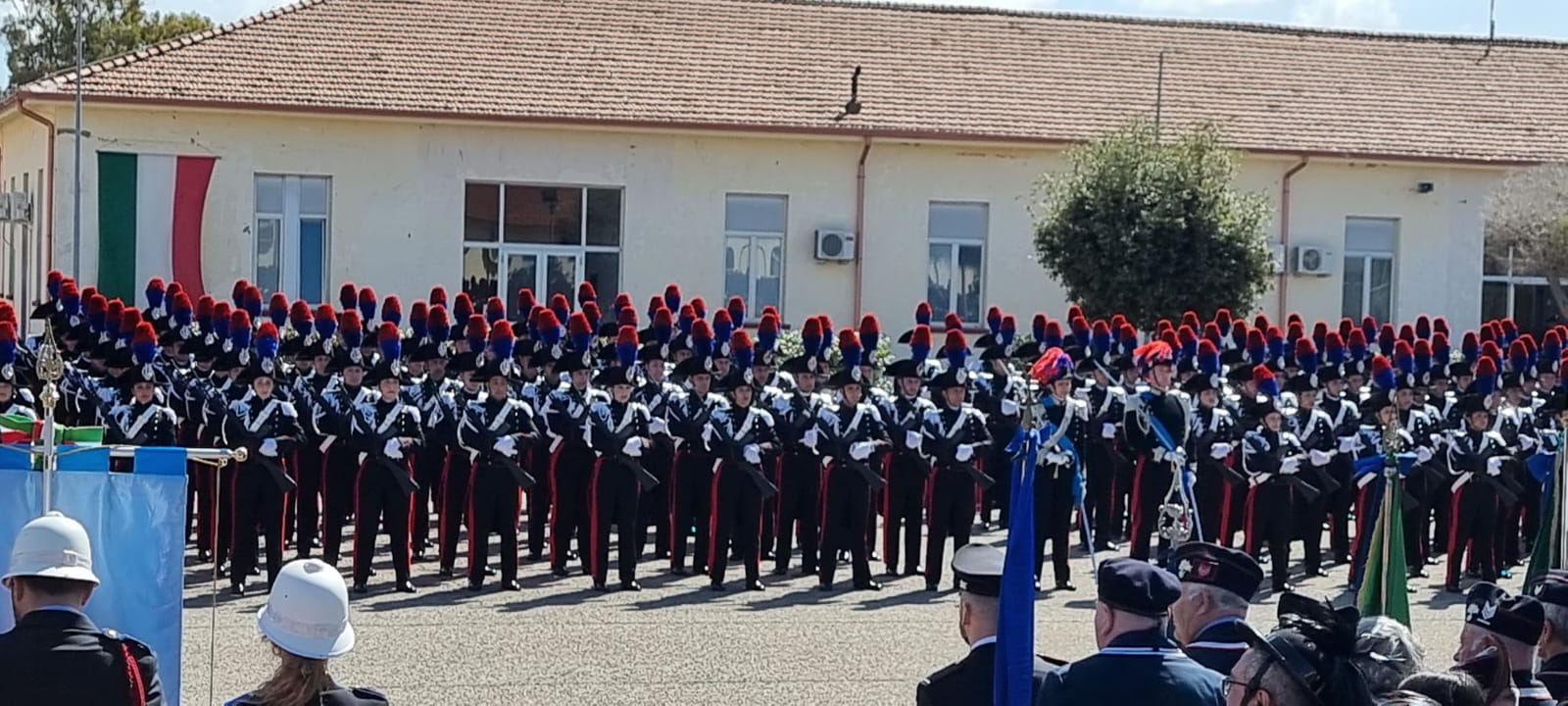 wp-a87aeaec79-a-degli-alamari-agli-allievi-Carabinieri-del-141-corso-formativo-4.jpg