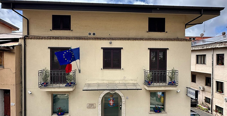 Inaugurata a Santo Stefano la nuova caserma dell’Arma dei Carabinieri. Uno spartiacque importante per la Calabria nella lotta dello Stato contro la criminalità organizzata