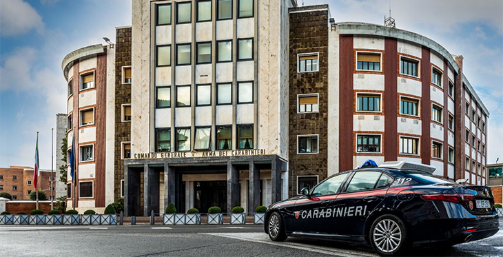 Tra polemiche mediatiche e verità istituzionale l’arma resta presidio di legalità e dignità sociale